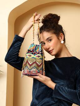 HOUSE OF WEBHIN - Nazariya Black Potli Bag