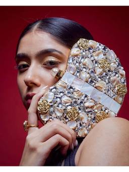 HOUSE OF WEBHIN - Roohani Golden Clutch with Detachable Chain