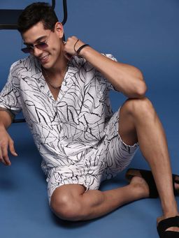 SHOWOFFFF - Mens Printed Cuban Collar White Relaxed Fit Co-Ords (Set of 2)