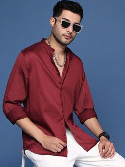 SHOWOFF - Mens Mandarin Collar Solid Slim Fit Maroon Shirt