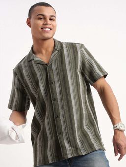 SHOWOFFFF - Mens Short Sleeves Cuban Collar Vertical Stripes Olive Shirt