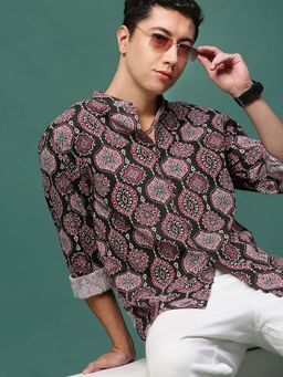 SHOWOFF - Men Green Ethnic Motifs Printed Slim Fit Shirt