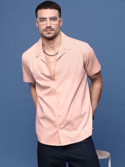 SHOWOFF - Men Peach Solid Cuban Collar Relaxed Fit Shirt