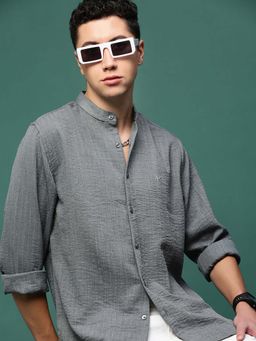 SHOWOFFFF - Men Grey Textured Slim Fit Shirt