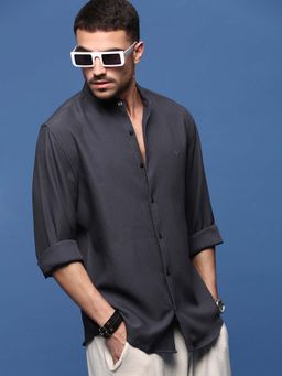 SHOWOFFFF - Men Charcoal Textured Slim Fit Shirt
