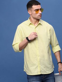 SHOWOFF - Men Yellow Slim Fit Striped Shirt