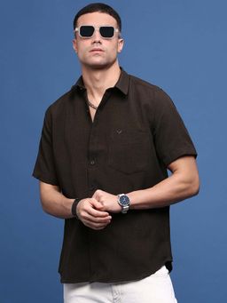 SHOWOFF - Men Dark Green Solid Slim Fit Half Sleeves Shirt