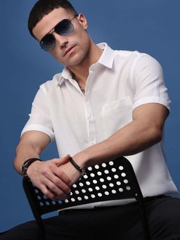 SHOWOFF - Men White Solid Slim Fit Half Sleeves Shirt