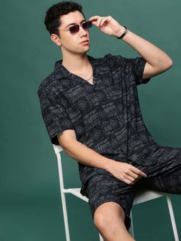 SHOWOFFFF - Men Black Cuban Collar Printed Co-Ord (Set of 2)