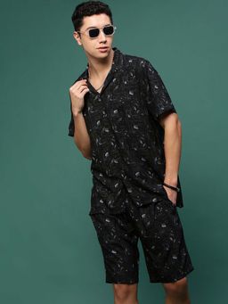 SHOWOFF - Men Black Cuban Collar Printed Co-Ord (Set of 2)