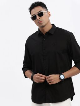 SHOWOFF - Black Solid Slim Fit Shirt