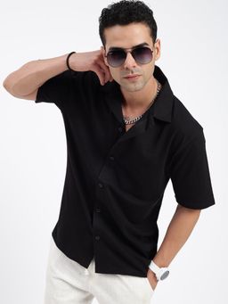 SHOWOFF - Men Solid Black Cuban Notched Lapel Relaxed Fit Shirt