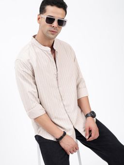SHOWOFFFF - Men Striped Cream Slim Fit Shirt