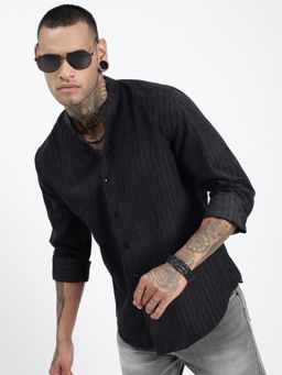 SHOWOFFFF - Men Striped Black Slim Fit Shirt