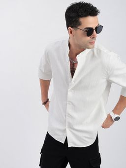 SHOWOFFFF - Men Striped White Slim Fit Shirt