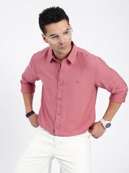 SHOWOFF - Men Solid Peach Slim Fit Shirt