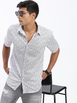 SHOWOFF - Men Geometric White Slim Fit Shirt