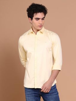 SHOWOFF - Men's Yellow Solid Slim Fit Shirt