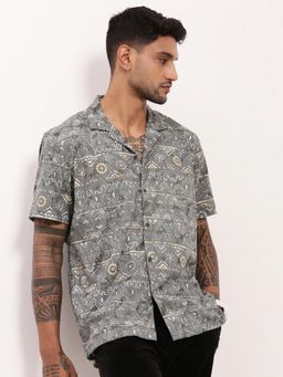 SHOWOFF - Mens Green Geometric Cuban Collar Relaxed Fit Shirt