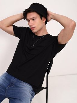 SHOWOFF - Men Black Solid T-Shirt