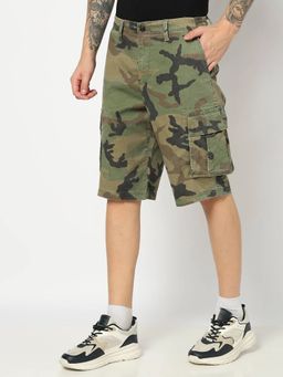 GAP - Men Camouflage Print Olive Mid Rise Cargo Shorts