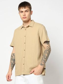 GAP - Men Spread Brown Collar Shirt