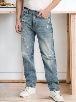 Bene Kleed - Men Blue Straight Fit Mildly Distressed Heavy Fade Pure Cotton Jeans