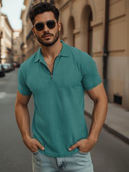 LEOTUDE - Men Solid Green Polo T-Shirt