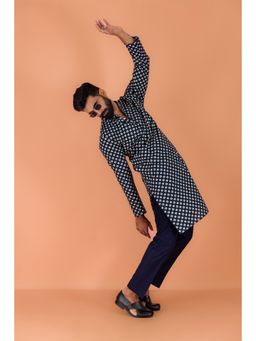 KISAH - Men Navy Blue Printed Kurta & Pant (Set of 2)