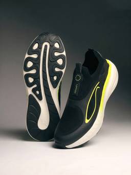 Neeman's - Black Novra Slip On Sneakers for Men