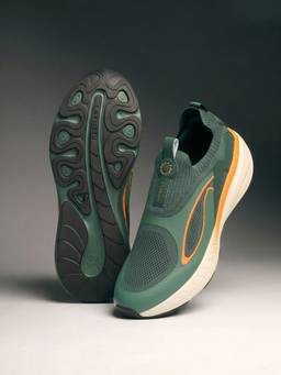 Neeman's - Green Novra Slip On Sneakers for Men