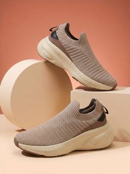 Neeman's - Begin Walk Trek Slip On Sneakers For Unisex