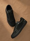 Black color option, Currently selected