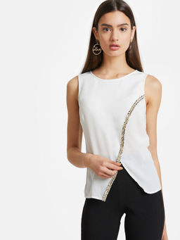 Kazo - White Detail At Front Top