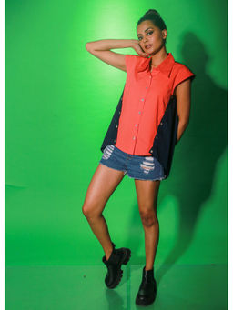 Echke - Coral And Navy Blue Top With Collar And Button Feature