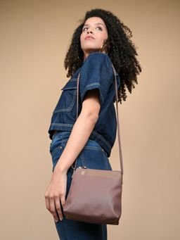 Baggit - Womens Africa Sling Bag - Brown (XS)