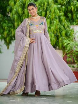 Odette - Women Lavender Silk Full Sleeves Gown with Dupatta