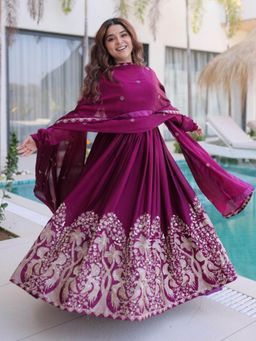 Odette - Women Magenta Silk Blend Full Sleeves Gown with Dupatta