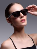 Black color option, Currently selected