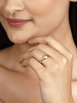 GIVA - Sterling Silver Golden Three Stone Ring for Women And Girls