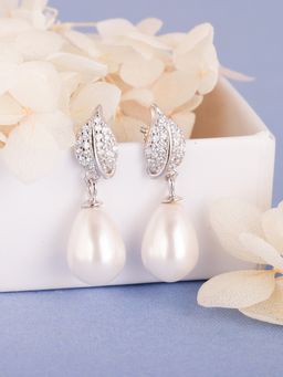 GIVA - Sterling Silver Classic Pearl Earrings