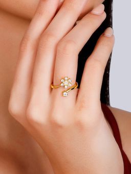 GIVA - Sterling Silver Anushka Sharma Golden Blooming Flower Ring
