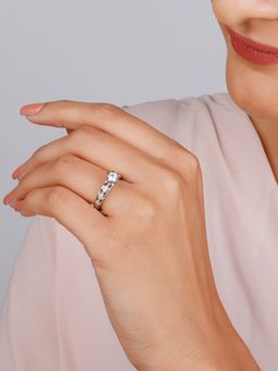 GIVA - Sterling Silver Smitten by Love Ring