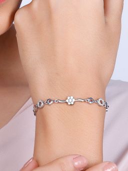GIVA - Sterling Silver Floral Heart Story Bracelet for Womens and Girls