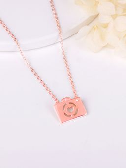 GIVA - Sterling Silver Rose Gold Camera Pendant With Link Chain for Womens and Girls