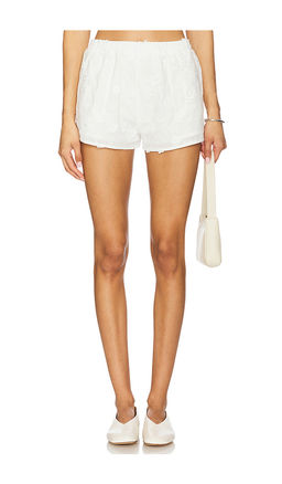 Amanda Uprichard - Norina Short