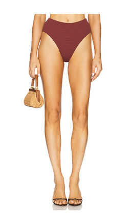 F E L L A - Brian Bikini Bottom