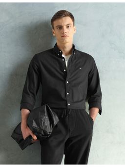 Arrow Sports - Black Men Smart Slim Fit Solid Shirt