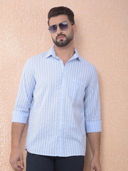 CRIMSOUNE CLUB - Men Blue Vertical Stripes Pure Cotton Slim Fit Shirt