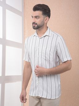 CRIMSOUNE CLUB - Men Beige Vertical Striped Linen Slim Fit Shirt